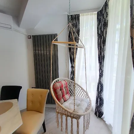 Luxury & Mamaia Nord アパート *